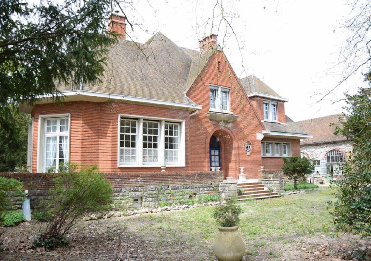 Domaine De La Cote Aux Chats Bed & Breakfast Montieramey