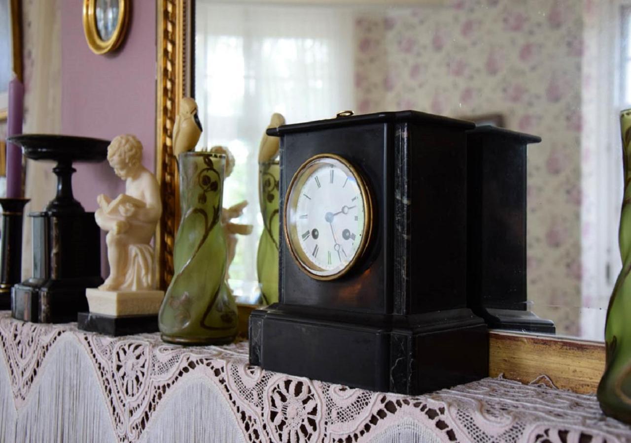 Domaine De La Cote Aux Chats Bed & Breakfast 3*