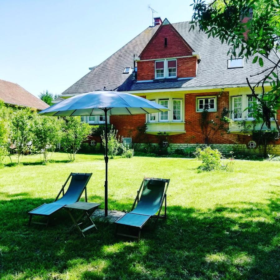 Domaine De La Cote Aux Chats Bed & Breakfast